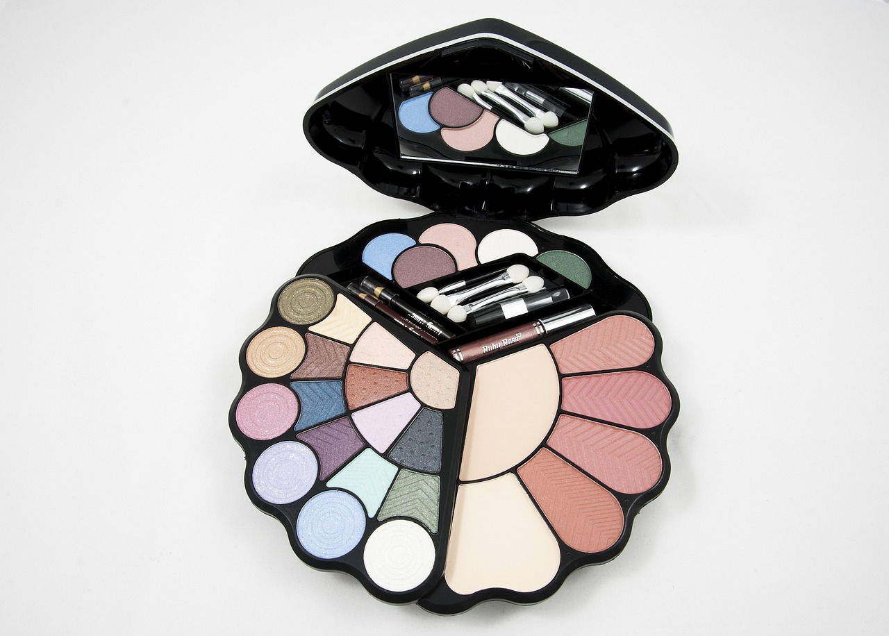 eyeshadow palette makeup kit free photo