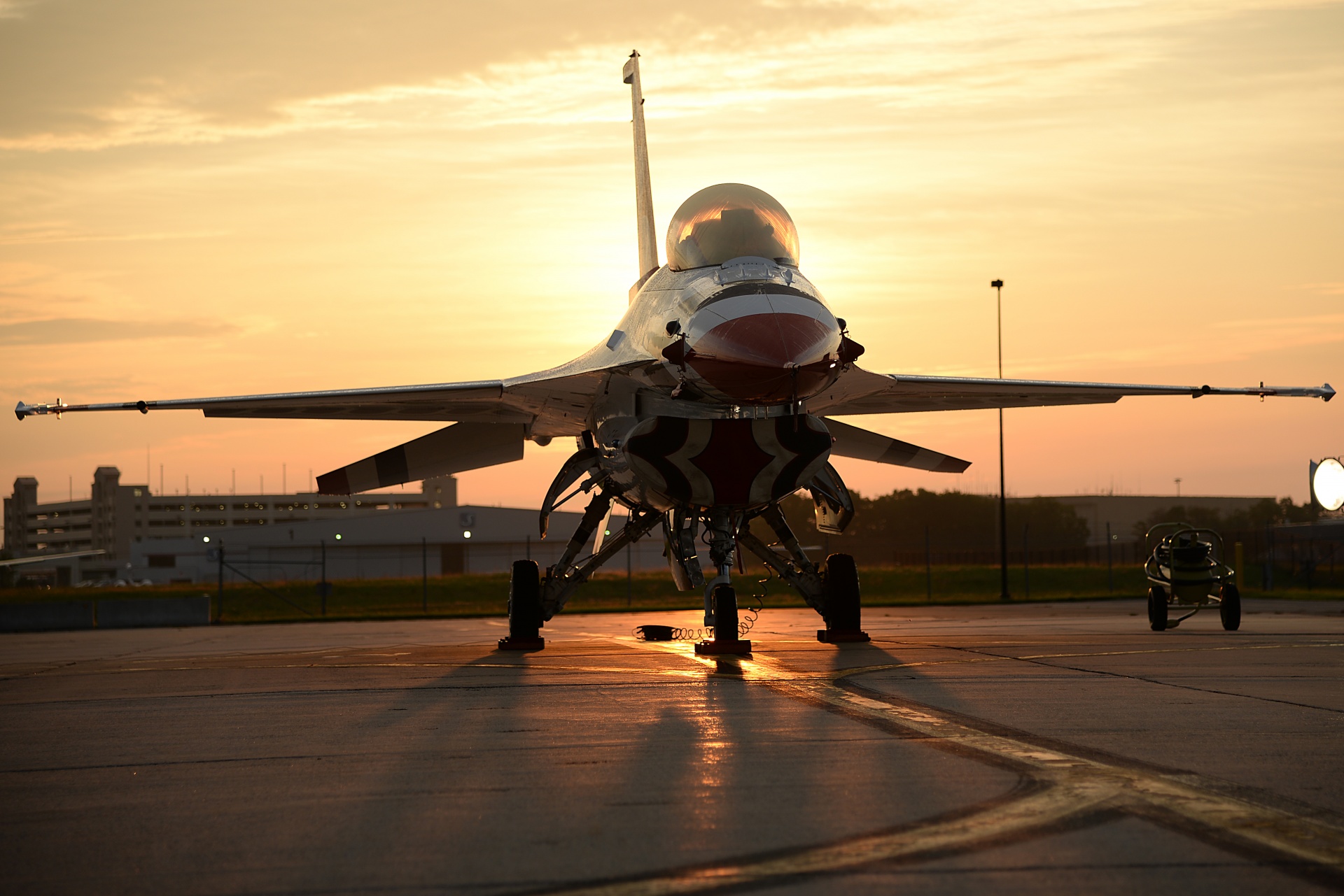 f-16 thunderbird aviation demo team free photo