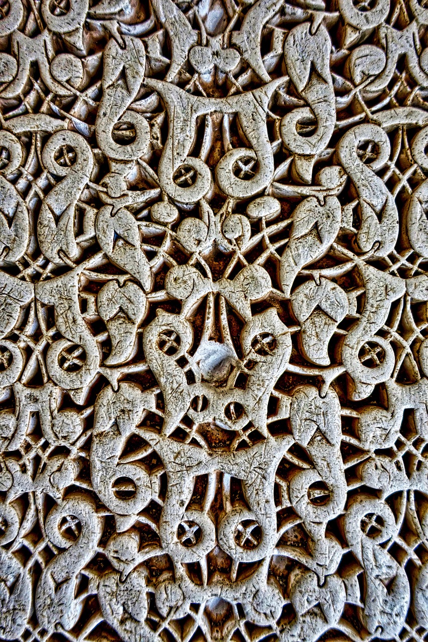 facade detail pattern free photo