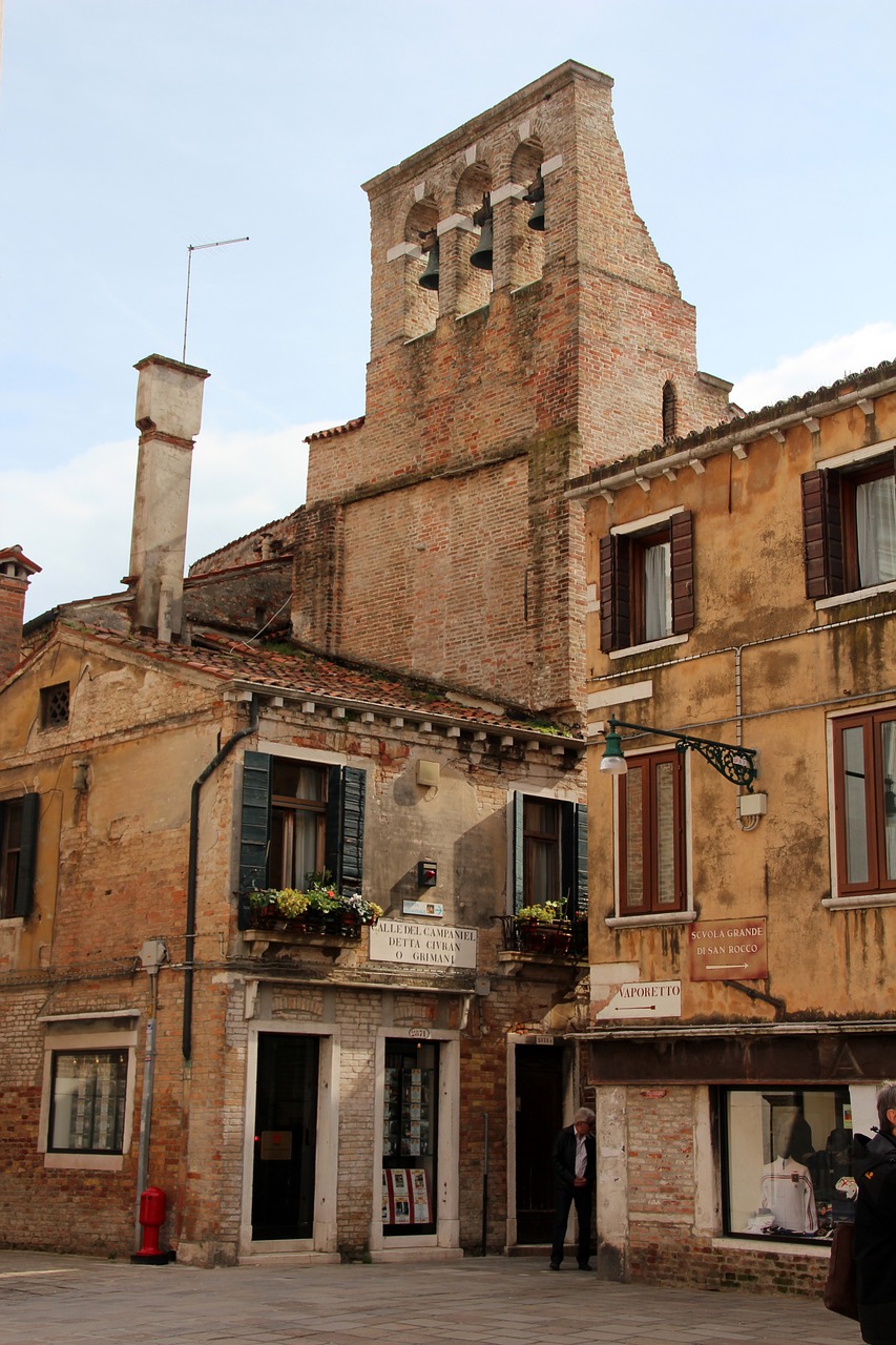 facade homes venice free photo