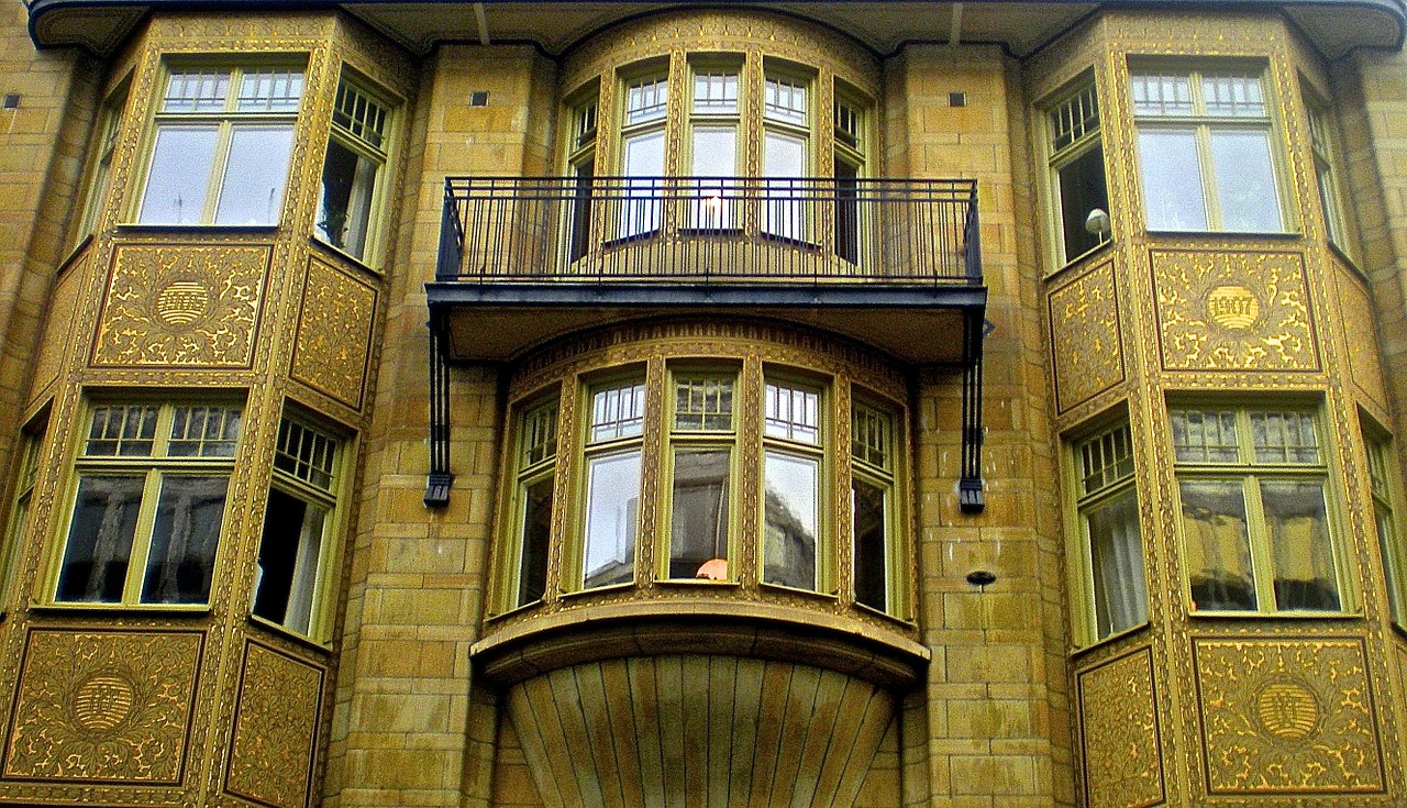 facade gold city free photo