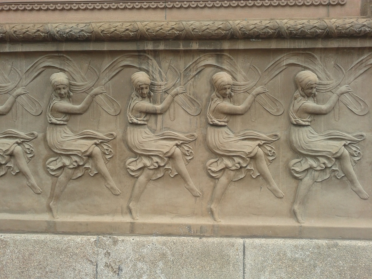 facade dancers art deco free photo