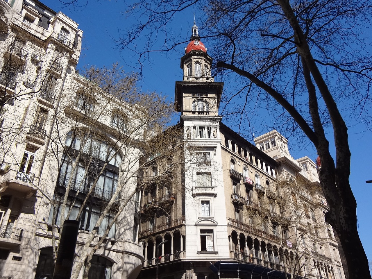 facade buenos aires avenue de mayo free photo