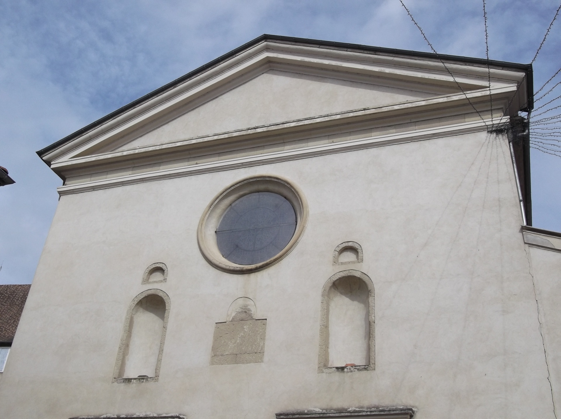 church facade st-marcellin free photo