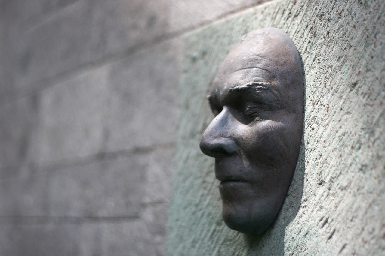 face sculpture canary islands free photo