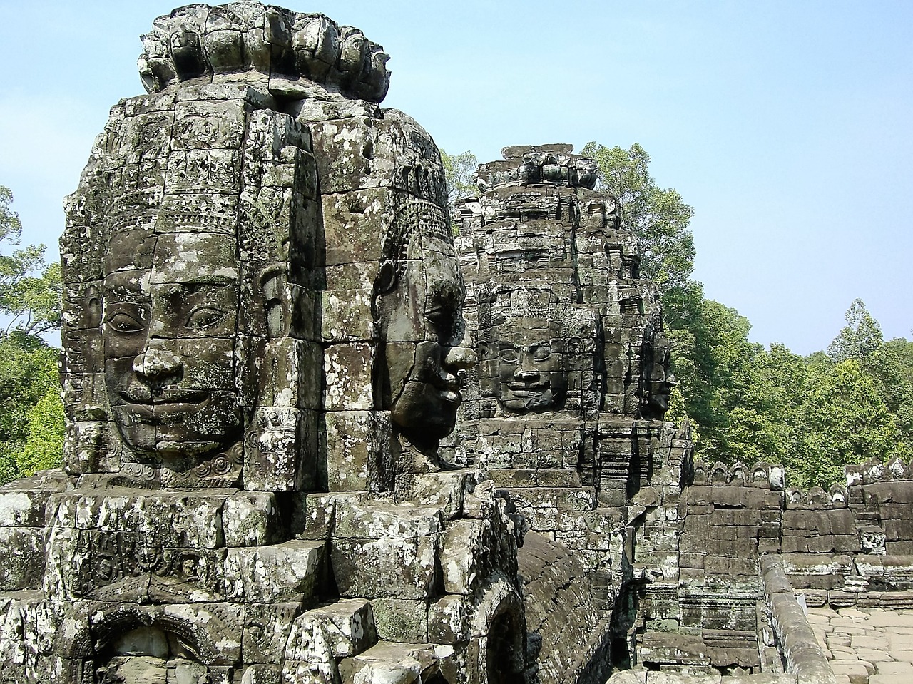 face ruin ankor wat free photo