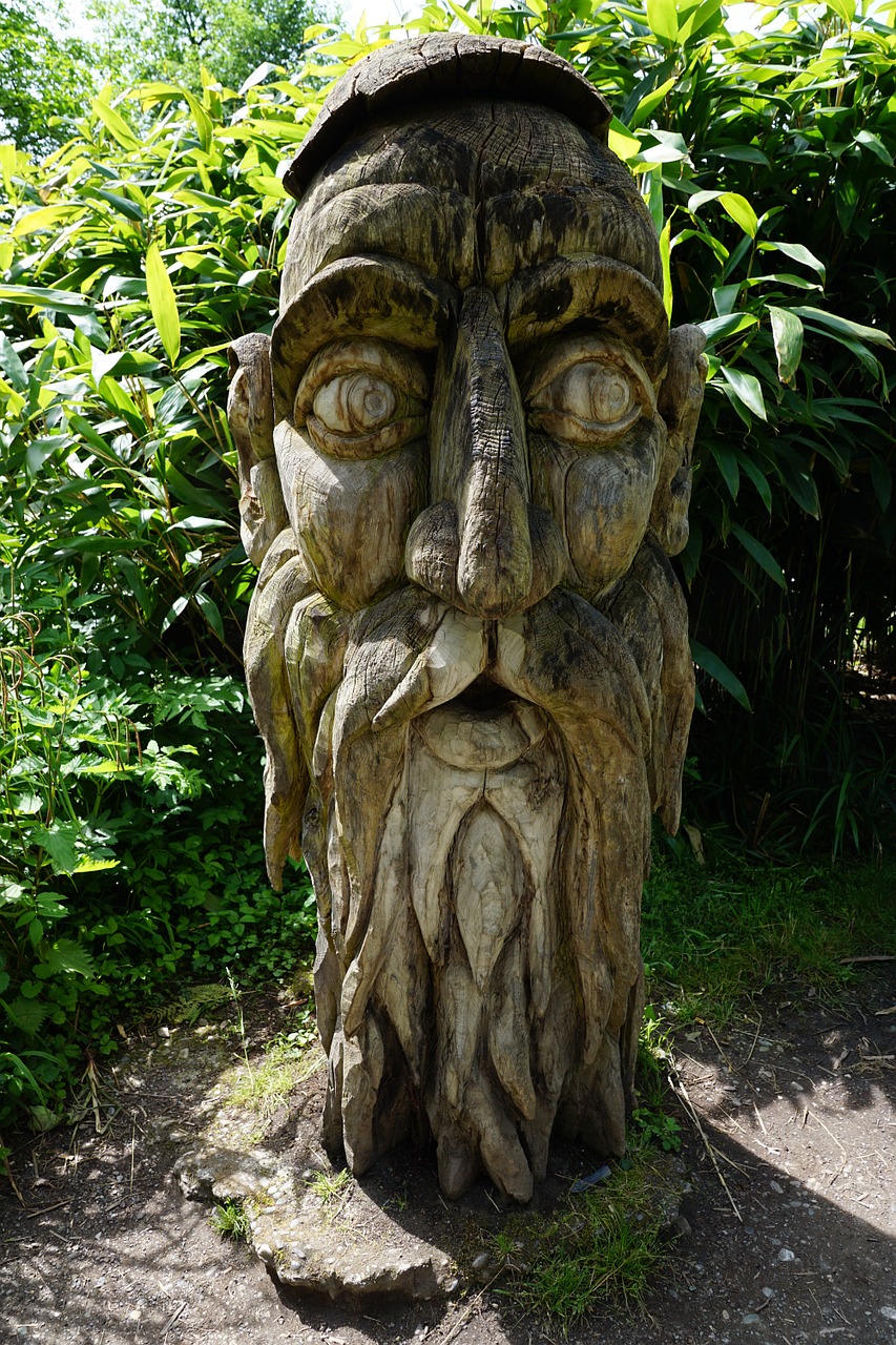 face wood carve free photo
