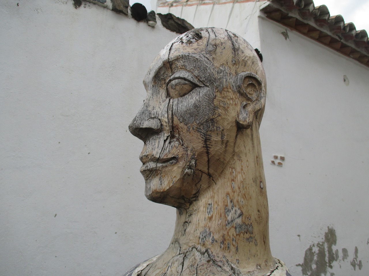 face sculpture wood face free photo