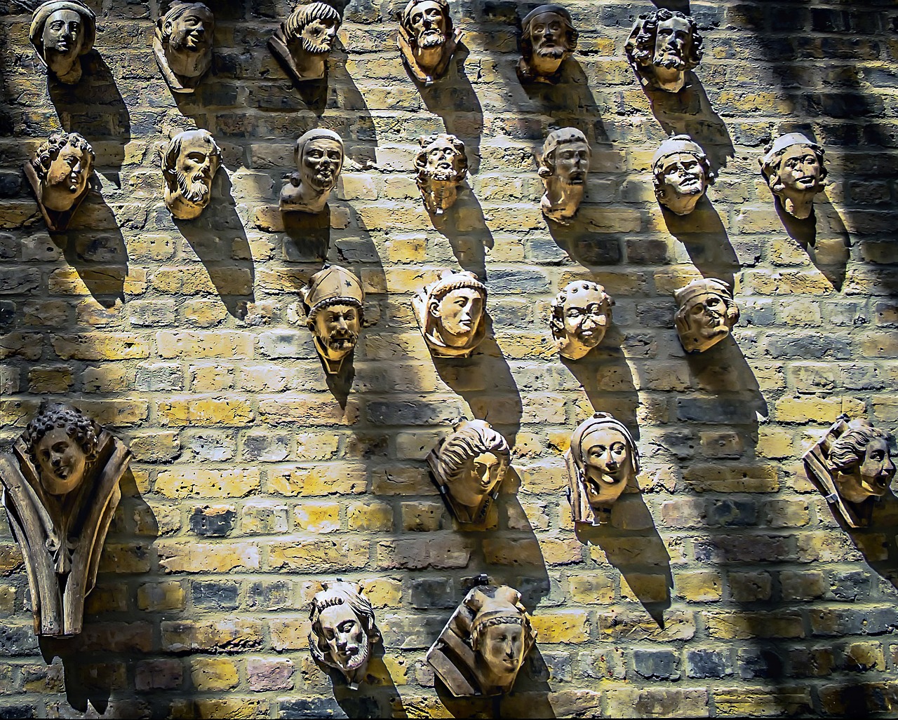 faces wall light free photo