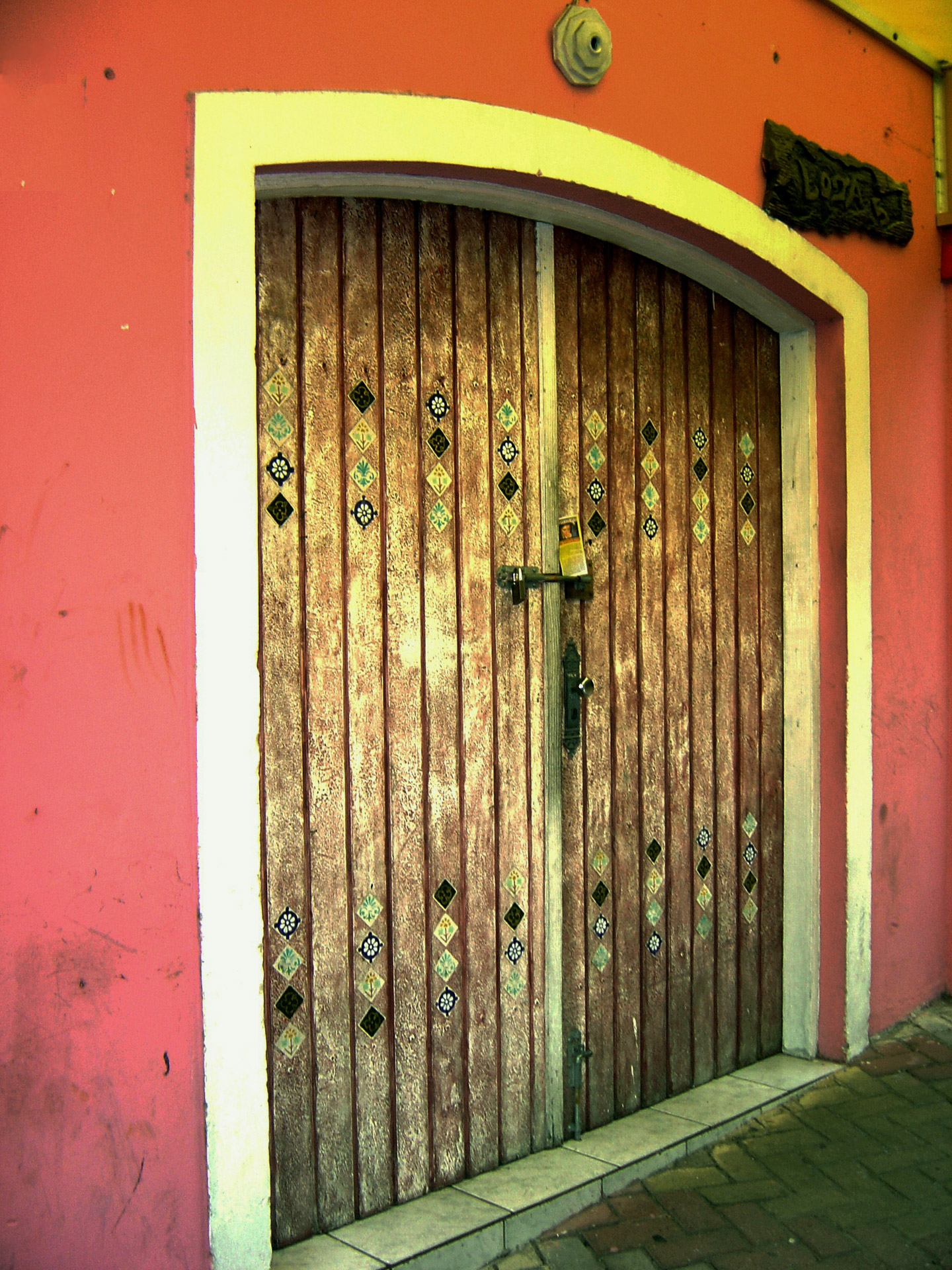 pink front door free photo