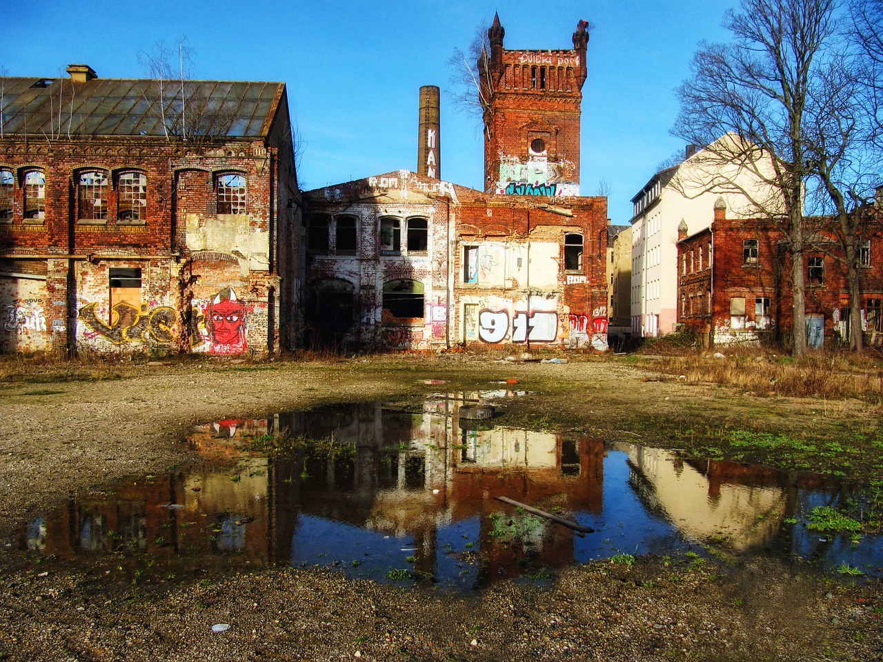 factory building old free photo