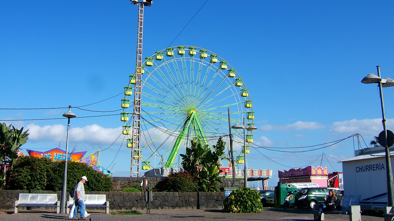 fair cabins noria free photo