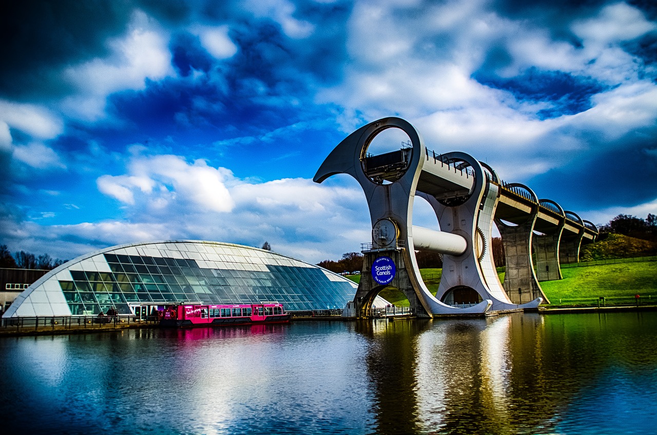 falkirk wheel canal free photo