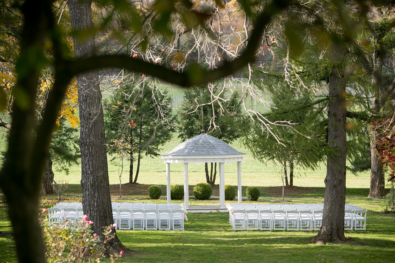 fall wedding ceremony free photo