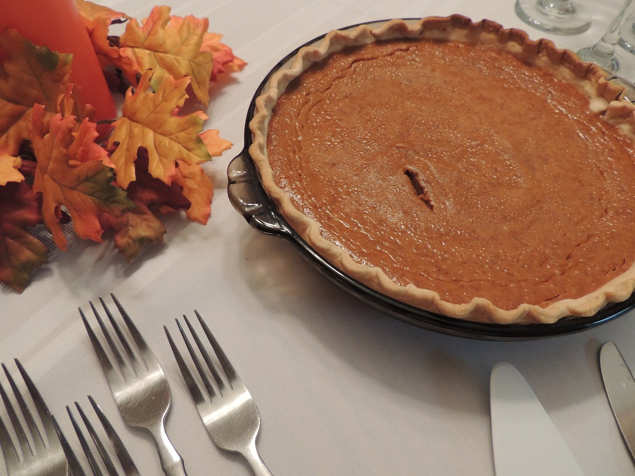 fall thanksgiving pumpkin pie free photo