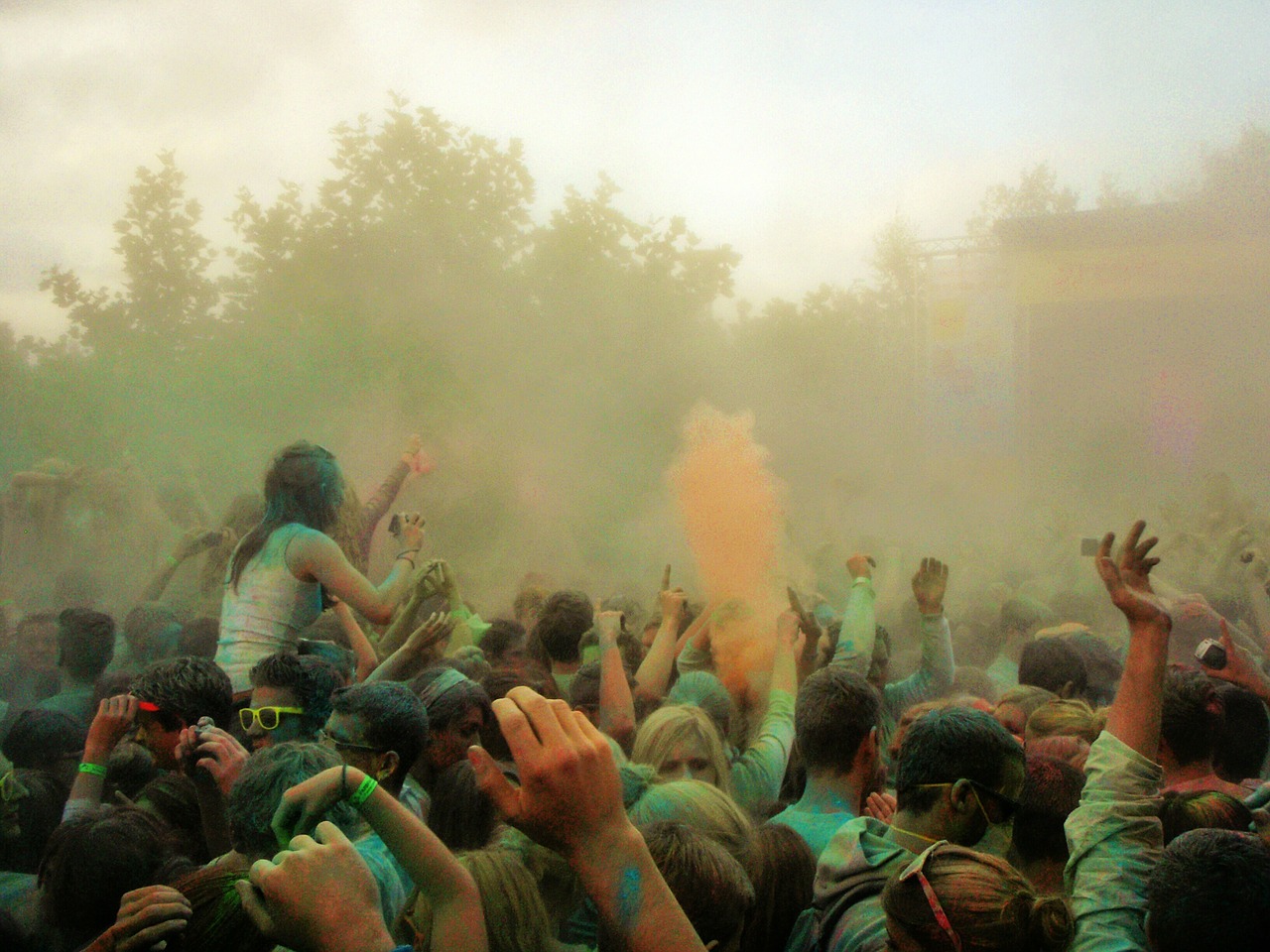 farbrausch holi solid colors farbpulver free photo