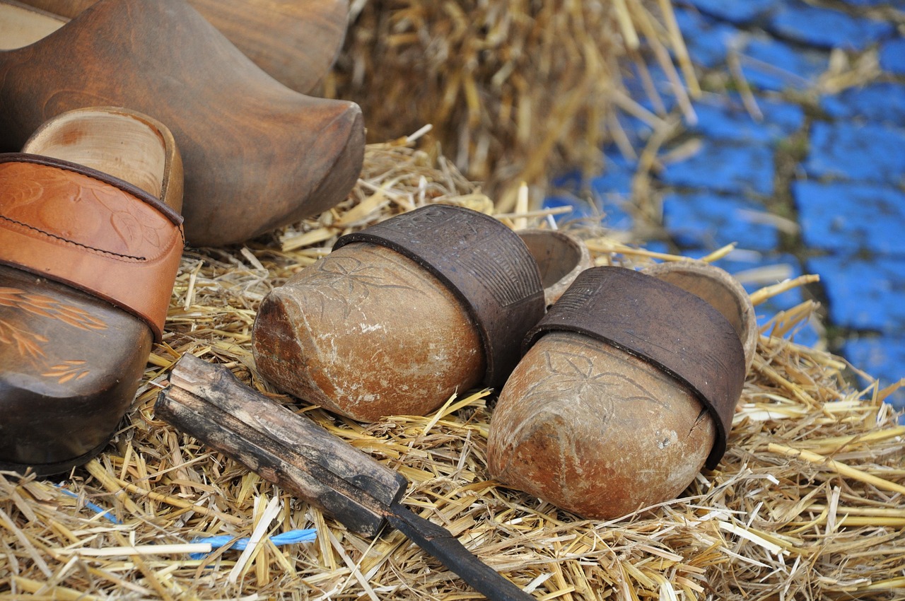 French wooden store shoes