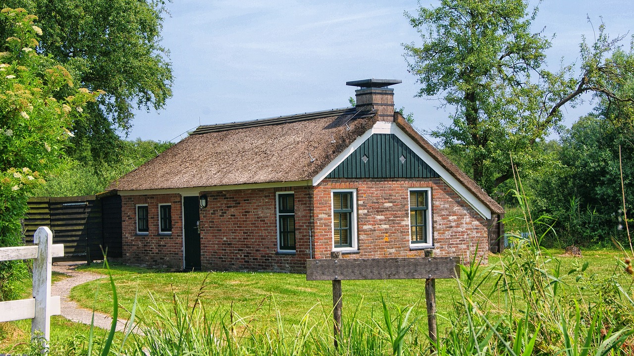 farm cottage house free photo