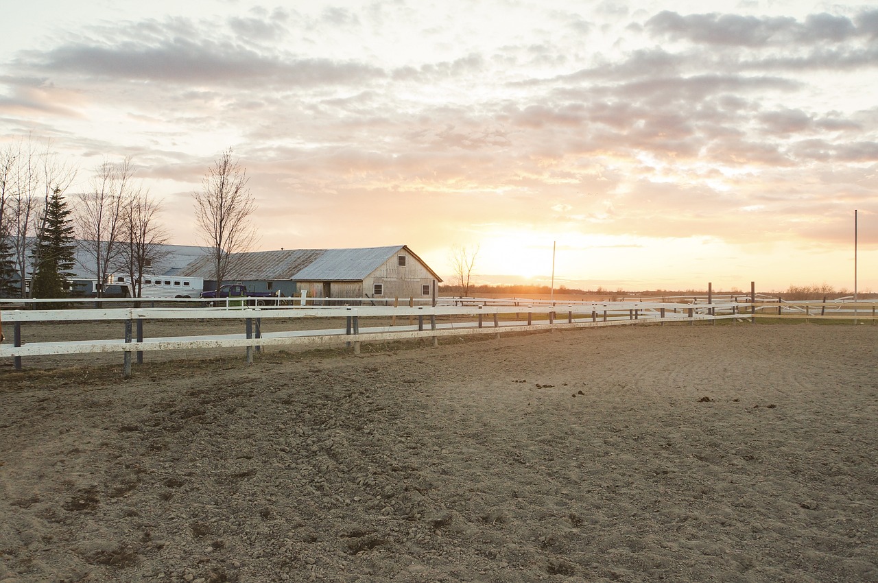 farm rural house free photo