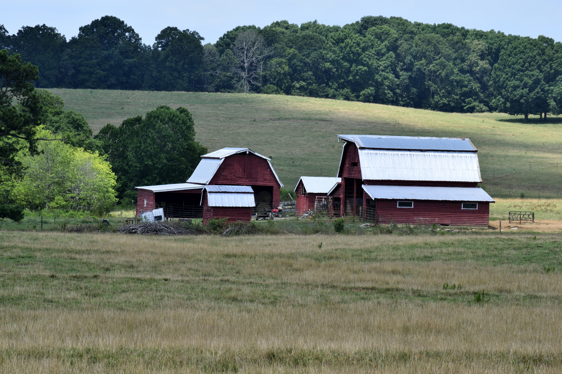 farm barn outside free photo