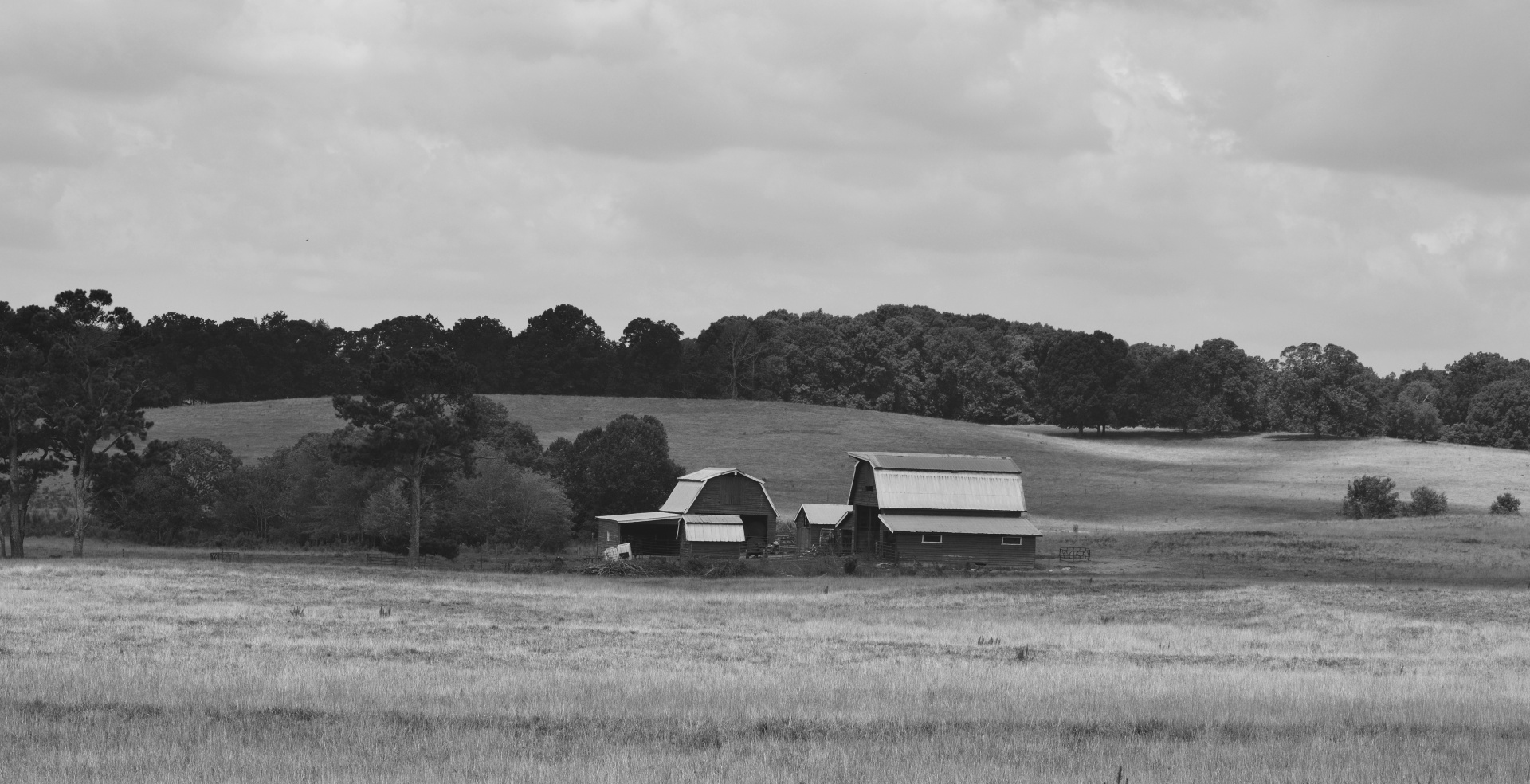 farm barn outside free photo