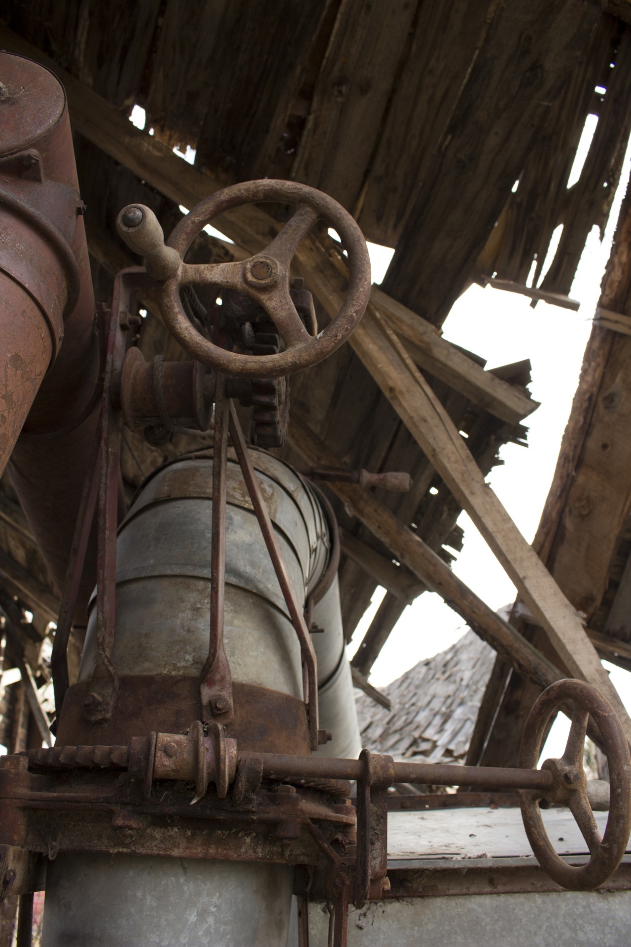 farm equipment thresher free photo