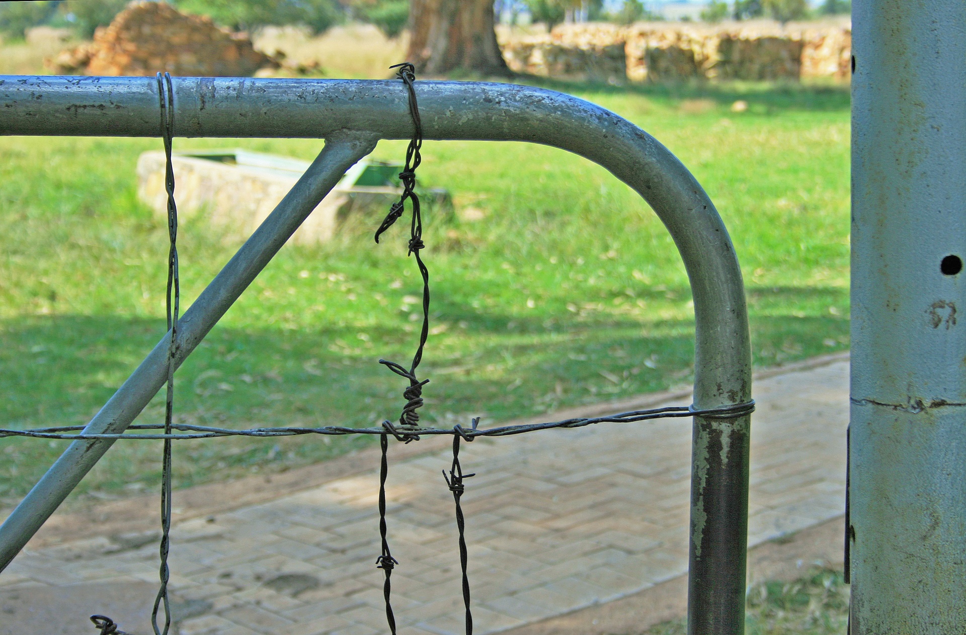 gate closed farm free photo