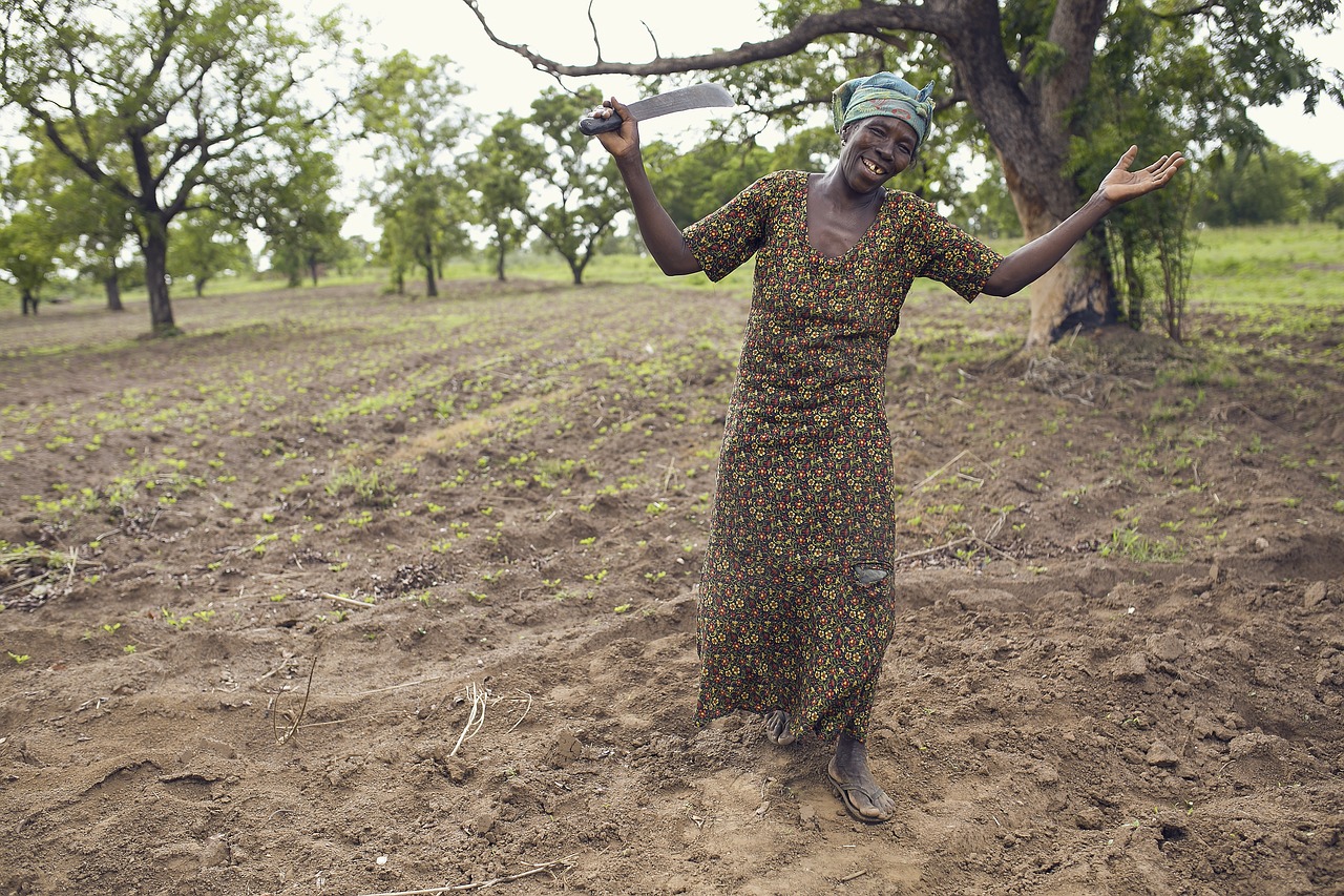 farmer africa woman free photo