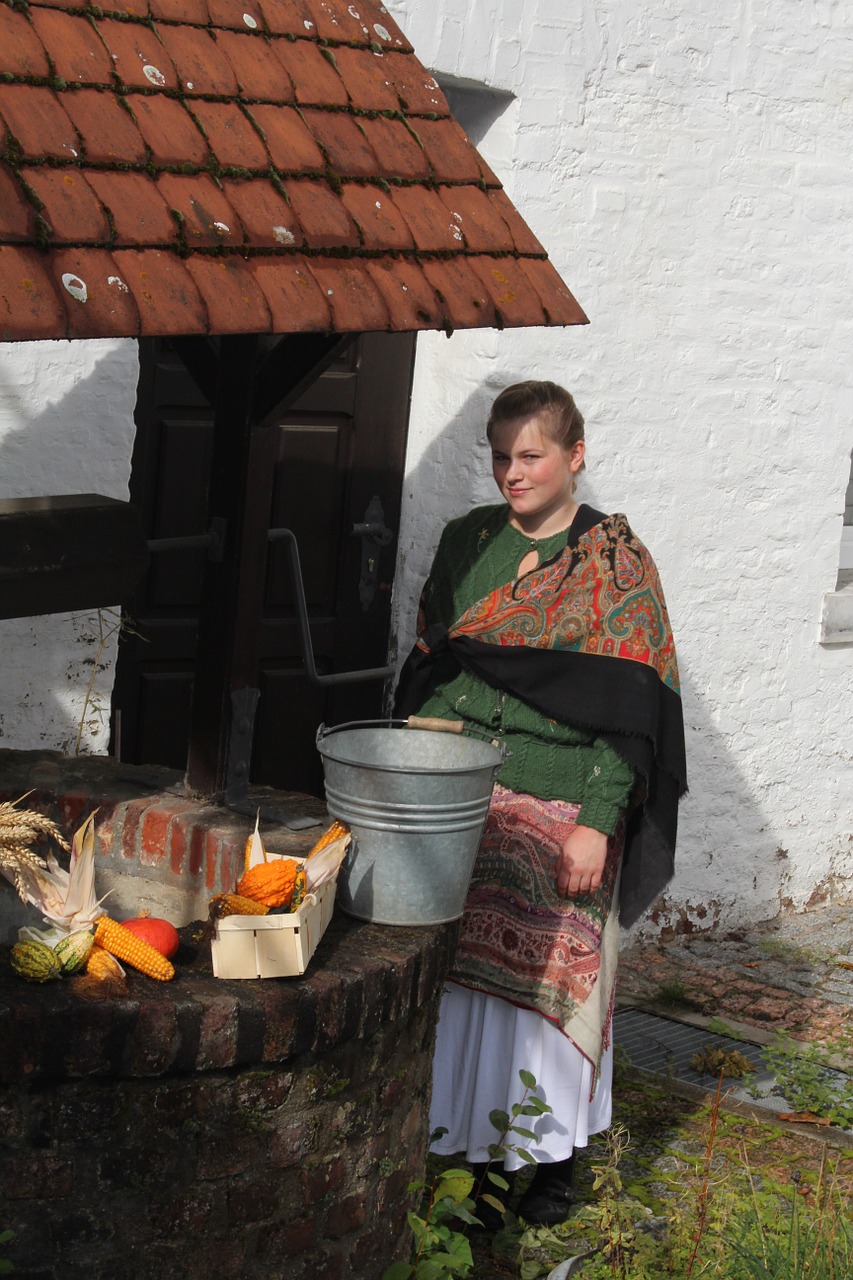 farmer's wife fountain vegetables free photo