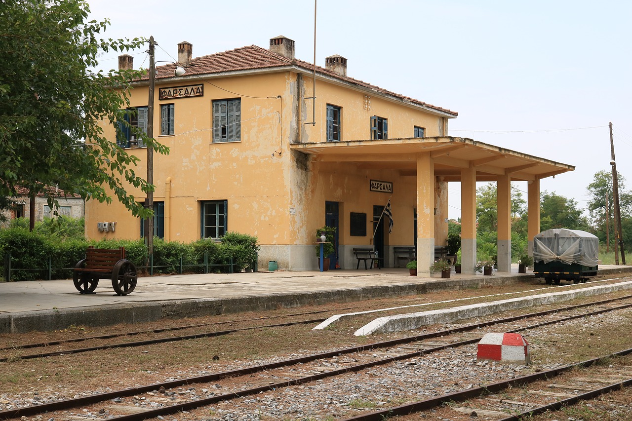 farsala railway station  train station farsala  ilium free photo