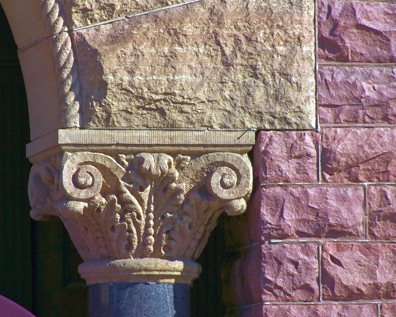 faux corinthian column  stones  architecture free photo