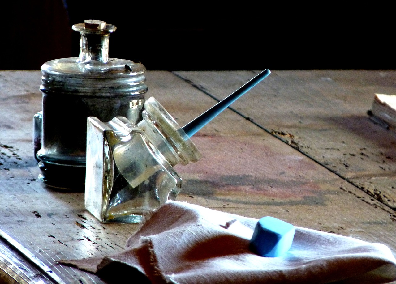 feather fountain pen inkwell free photo