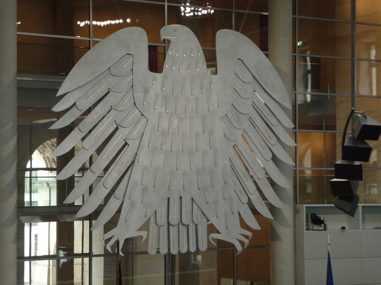 federal eagle bundestag heraldic animal free photo