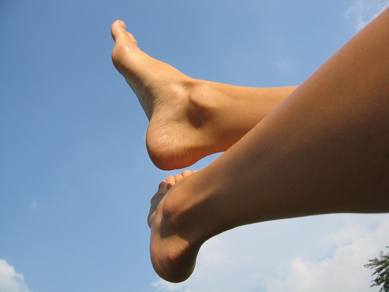 feet floating holidays free photo