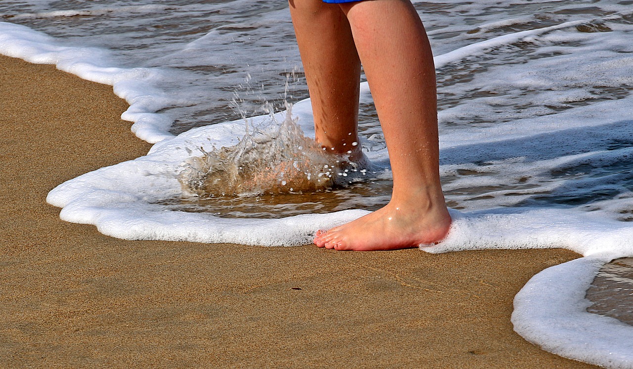 feet legs sand free photo