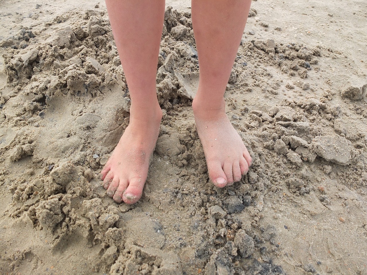 feet sand foot free photo