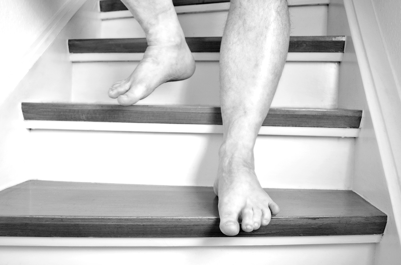 feet barefoot stairs free photo
