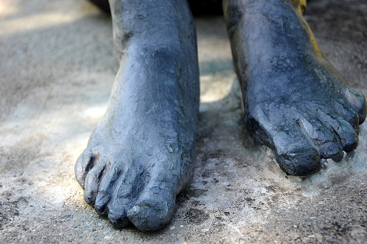 feet  statue  art free photo
