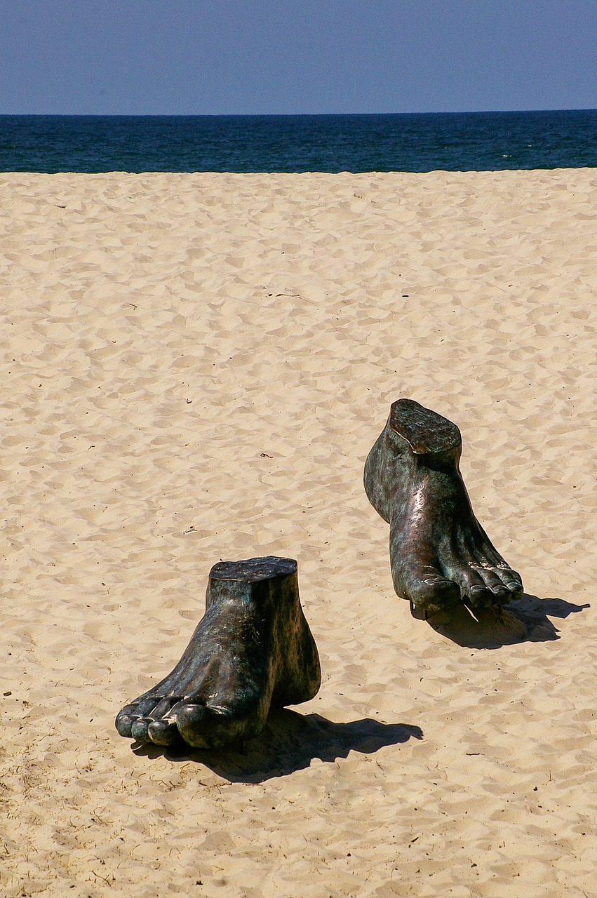feet sculpture art free photo
