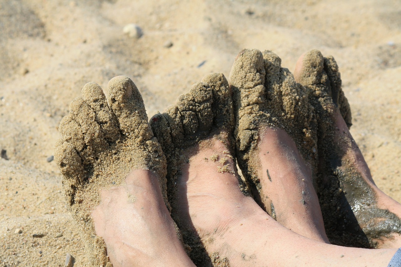 feet sandy sand free photo