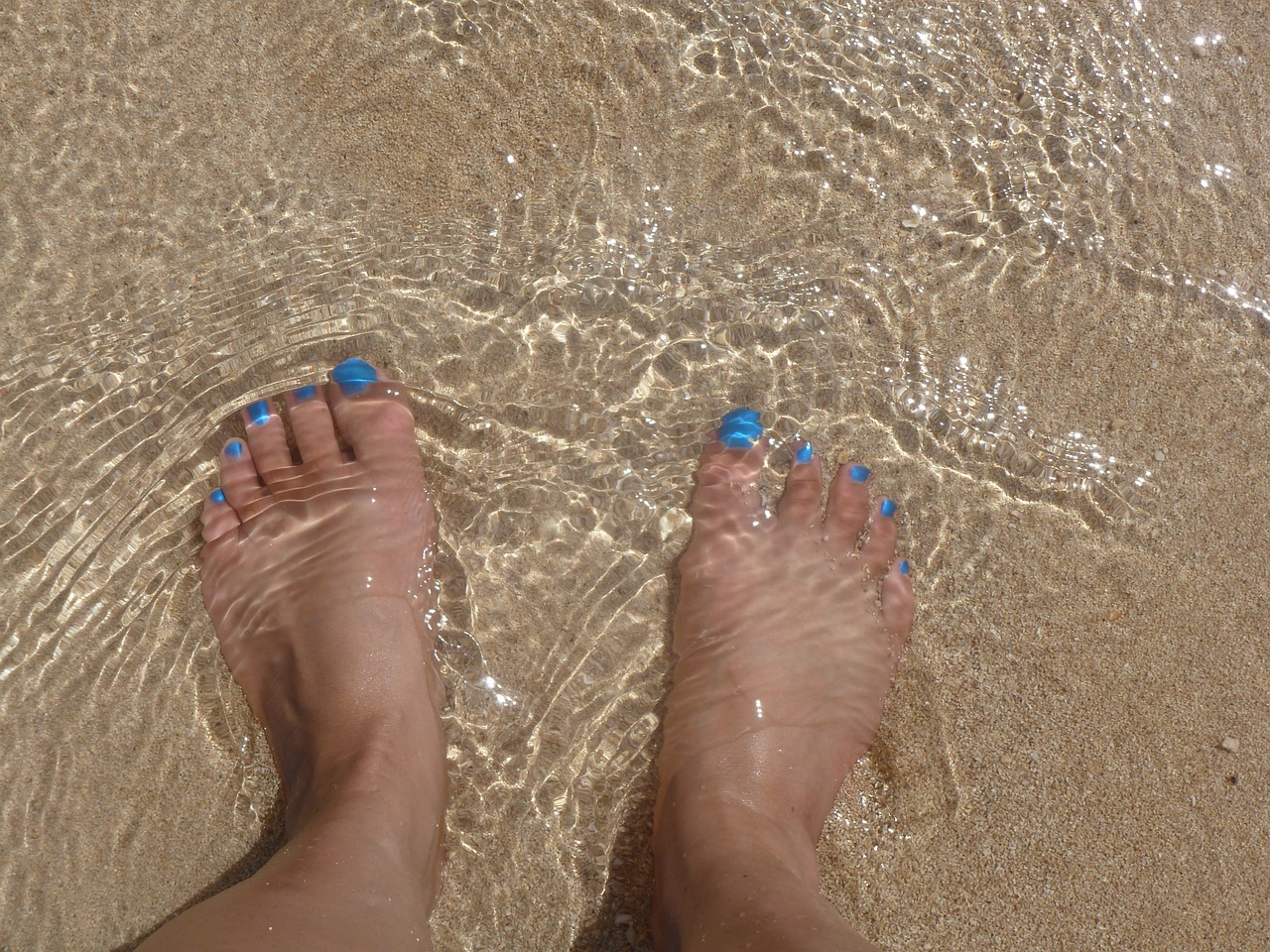feet sand toes free photo
