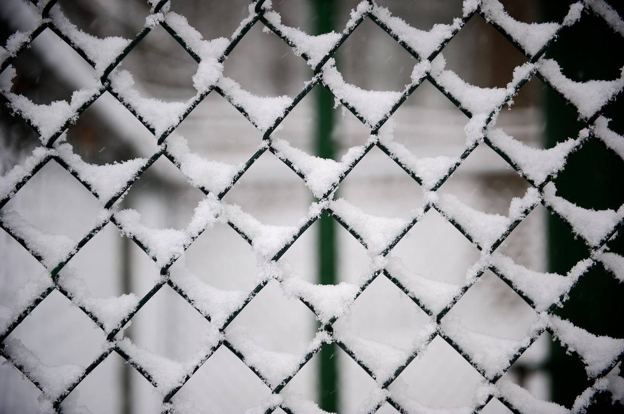 fence metal snow free photo