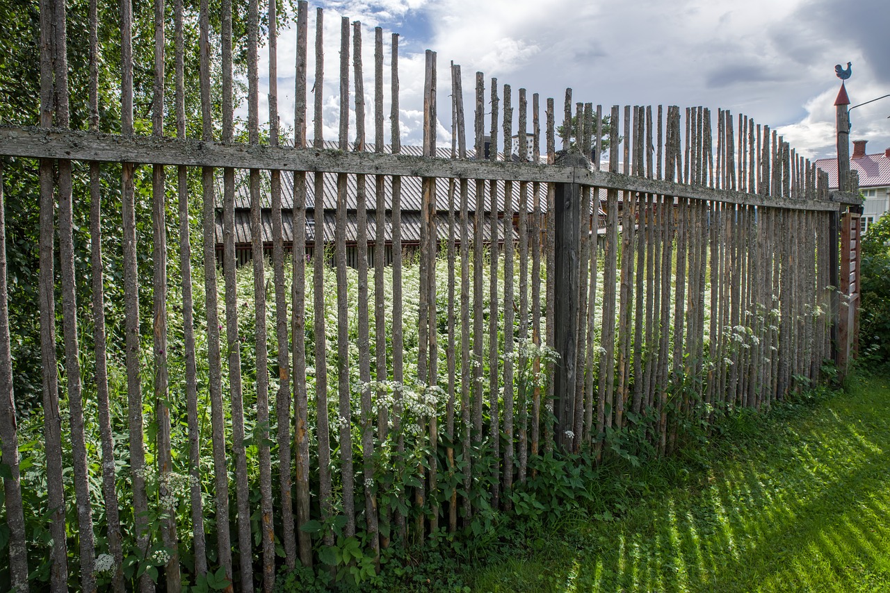 fence light shadow free photo