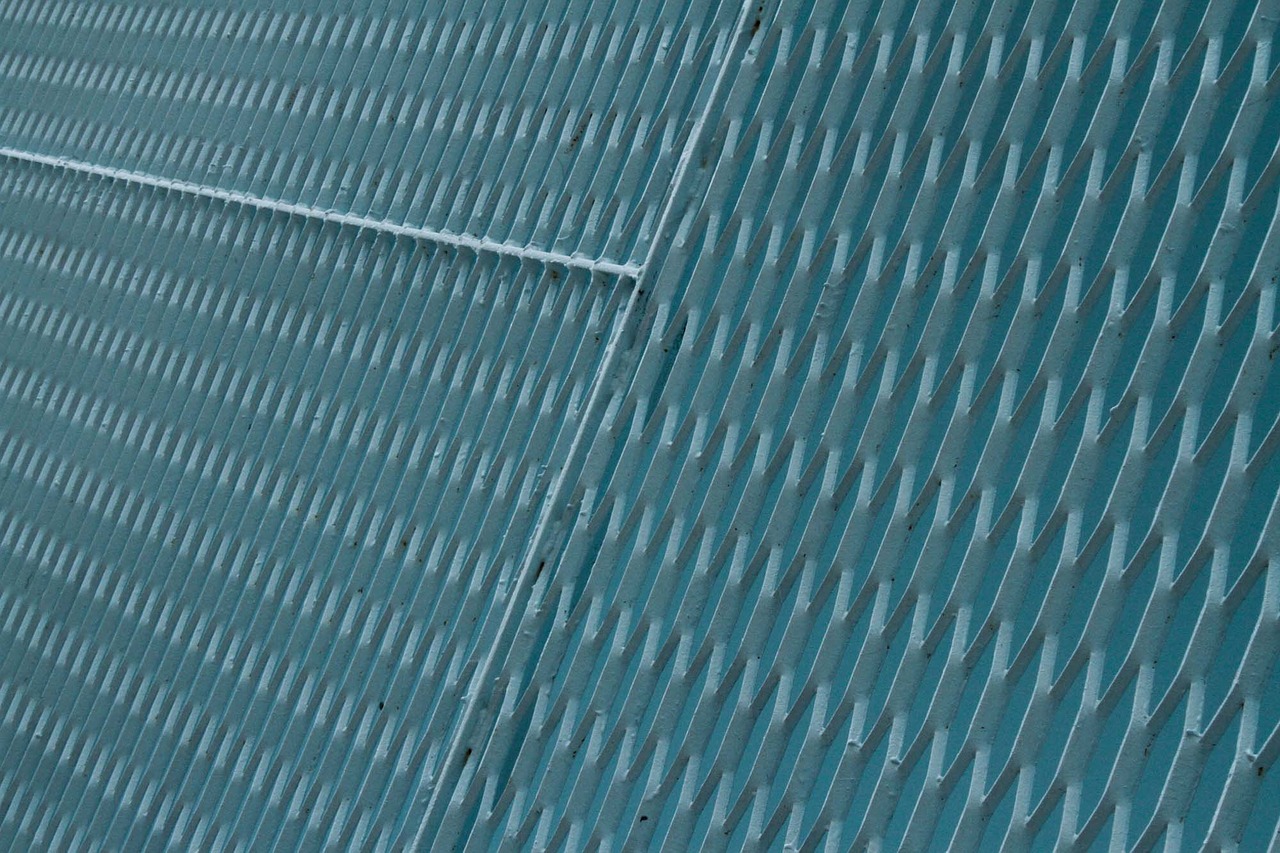 fence blue links free photo
