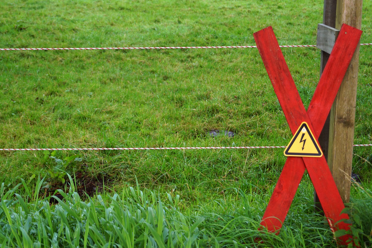 fence electric fence warning free photo