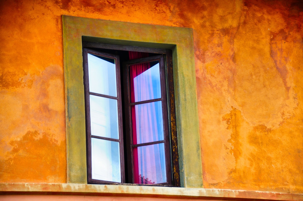 fenete  ochre  provence free photo