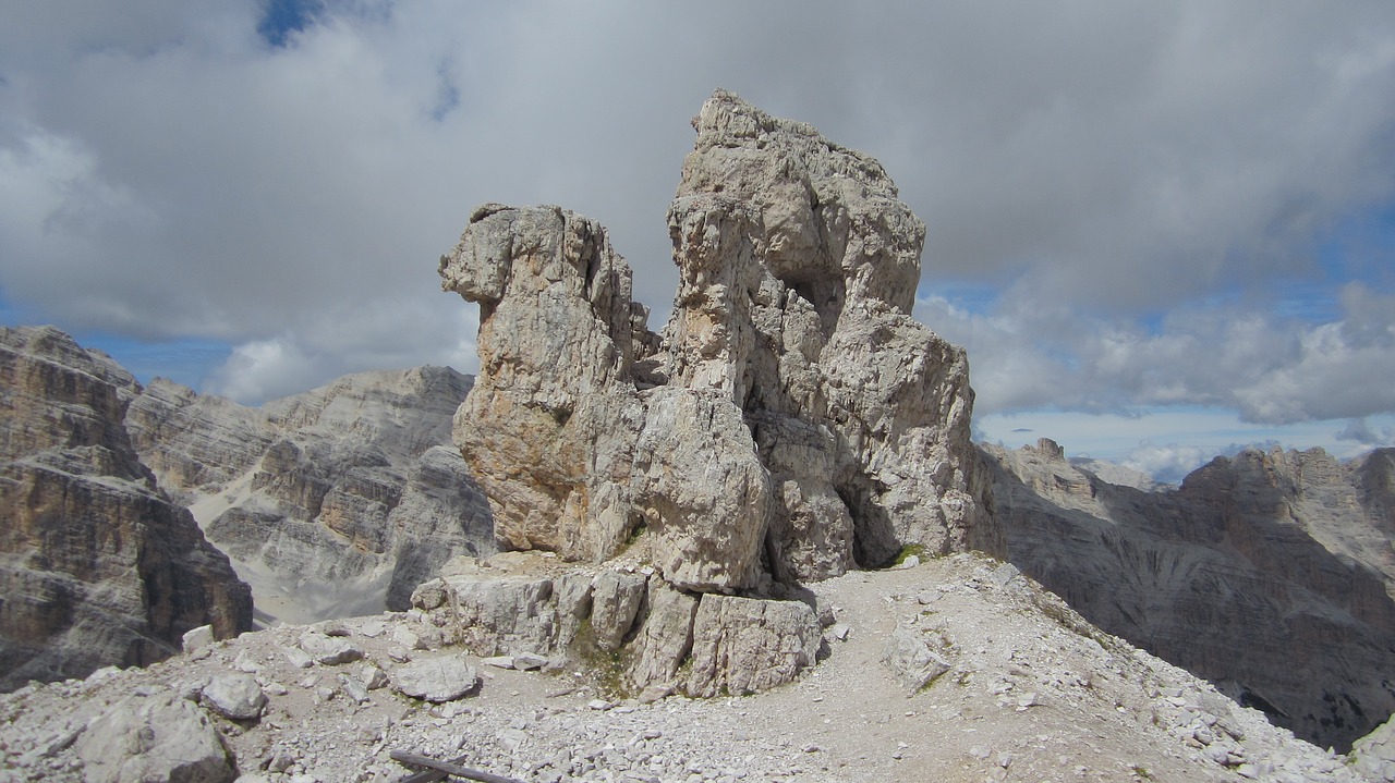 ferrata tre dita free photo