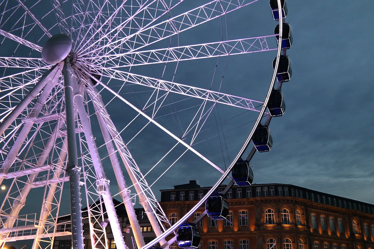 ferris wheel düsseldorf night free photo