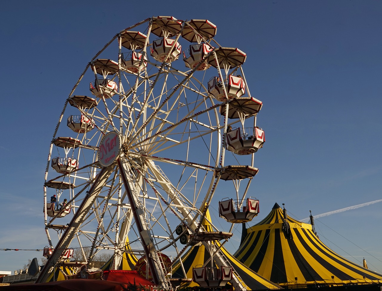 ferris wheel kassel friedrichsplatz free photo