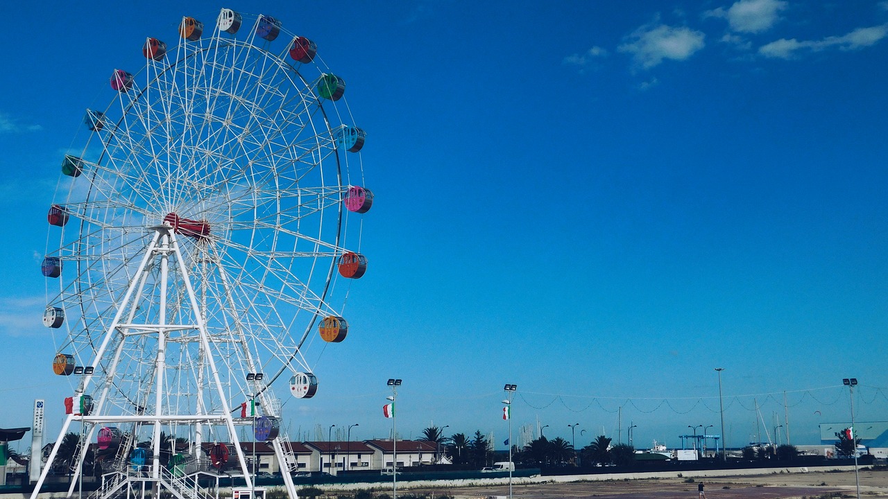 ferris wheel italy sky free photo